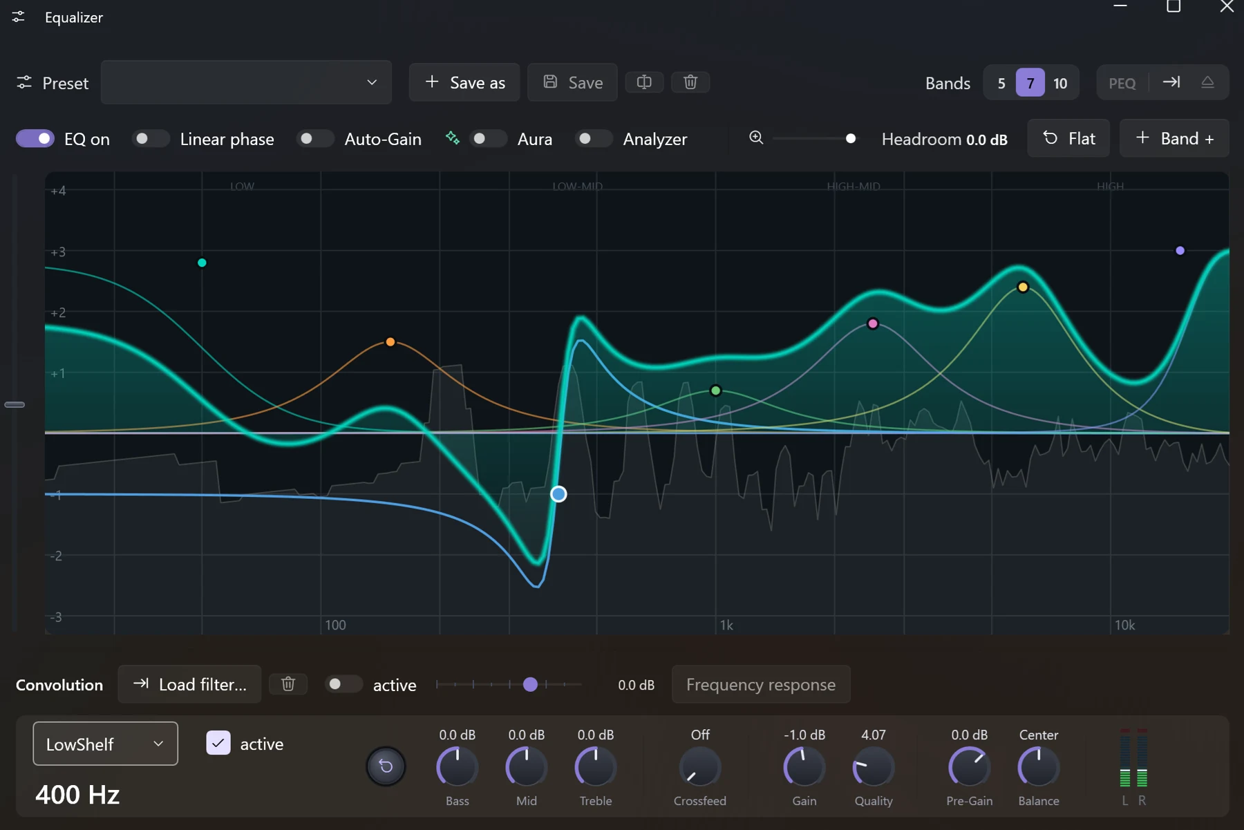 Screenshot 17: Curve display of the EQ: dragged bands, dB grid, zoom and pan sliders at the side