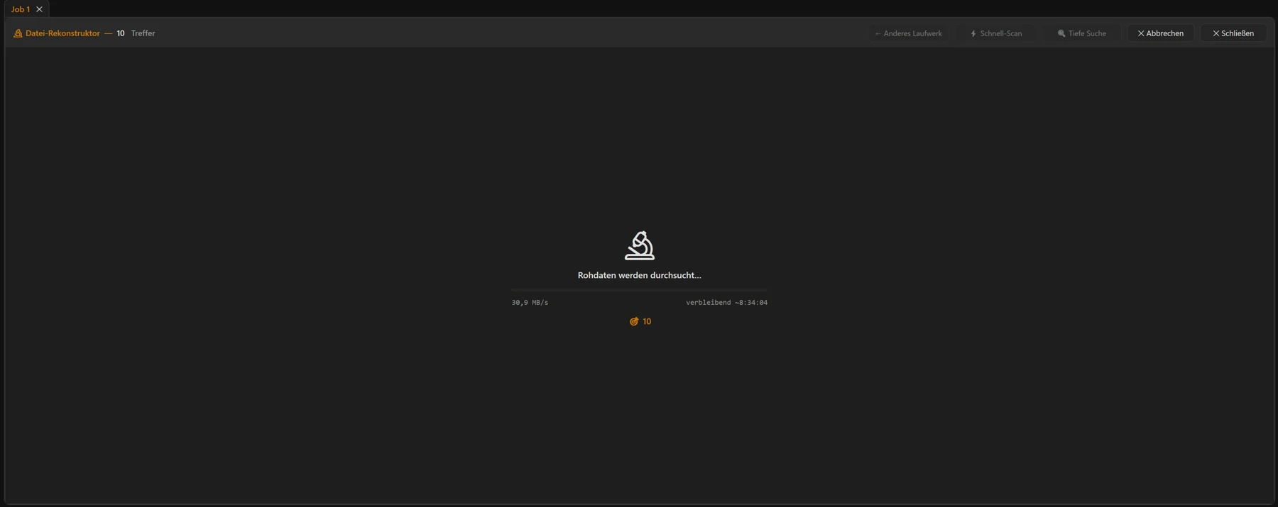 Screenshot 53: Laufender Scan mit Fortschrittsbalken, Arbeitsschritt-Label, Geschwindigkeit („… MB/s“), Restdauer („verbleibend ~…“) und Live-Trefferzähler