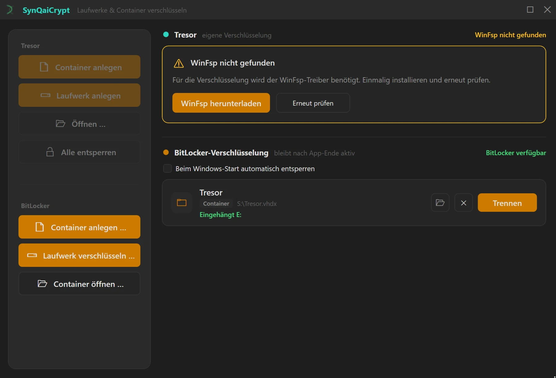 Screenshot 59: SynQaiCrypt-Fenster: links die Gruppen „Tresor“ und „BitLocker“, rechts die Tresor-Liste mit einem eingehängten (Status „Eingehängt“) und einem gesperrten Eintrag